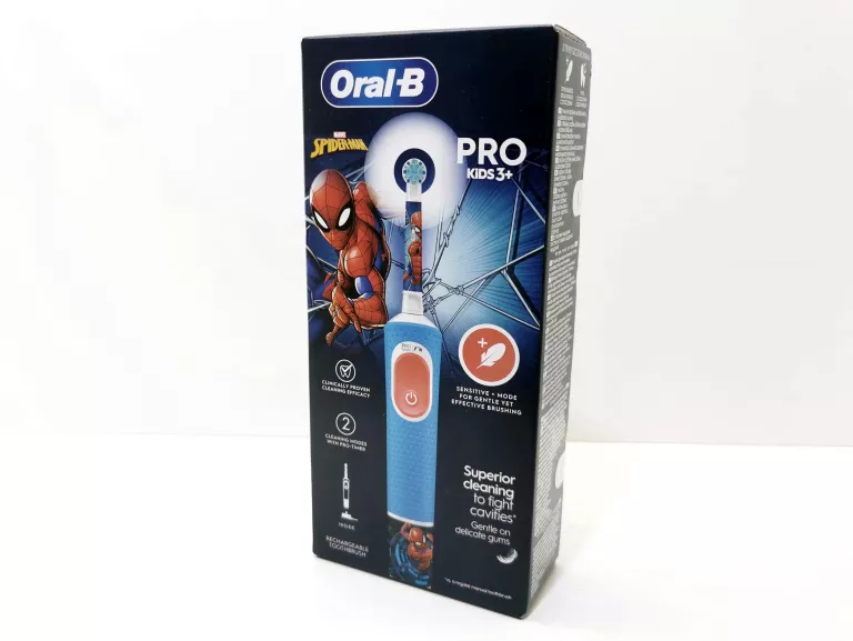 ELEKTRYCZNA SZCZOTECZKA DO ZĘBÓW ORAL-B PRO KIDS 3+ SPIDER-MAN
