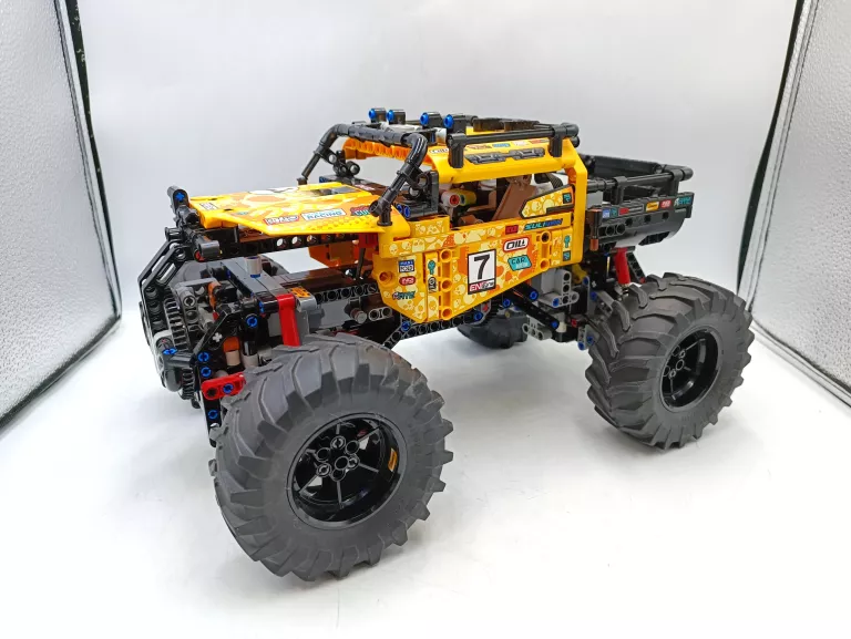 LEGO TECHNIC 42099