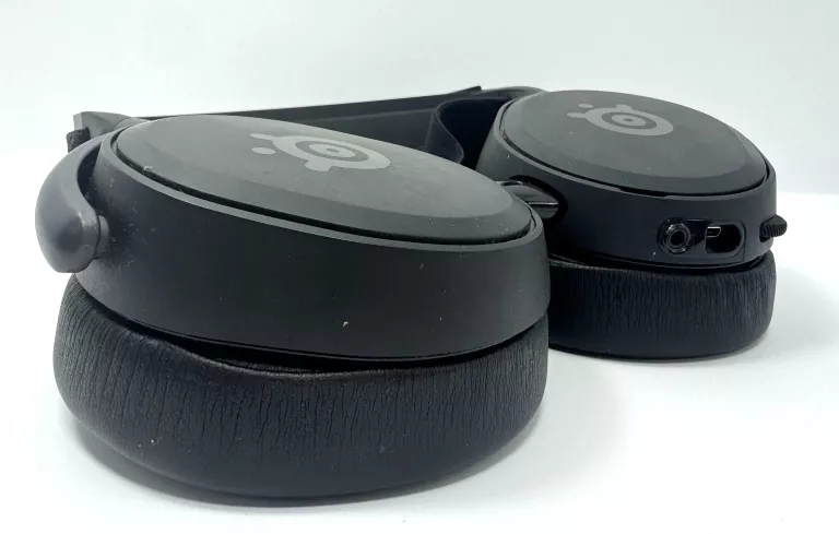 sluchawki-steelseries-arctis-prime-kolor-dominujacy-129357-3