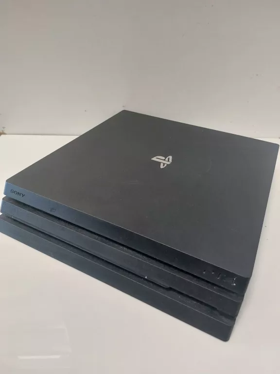 KONSOLA PS4 PRO 2 PAD+KABEL