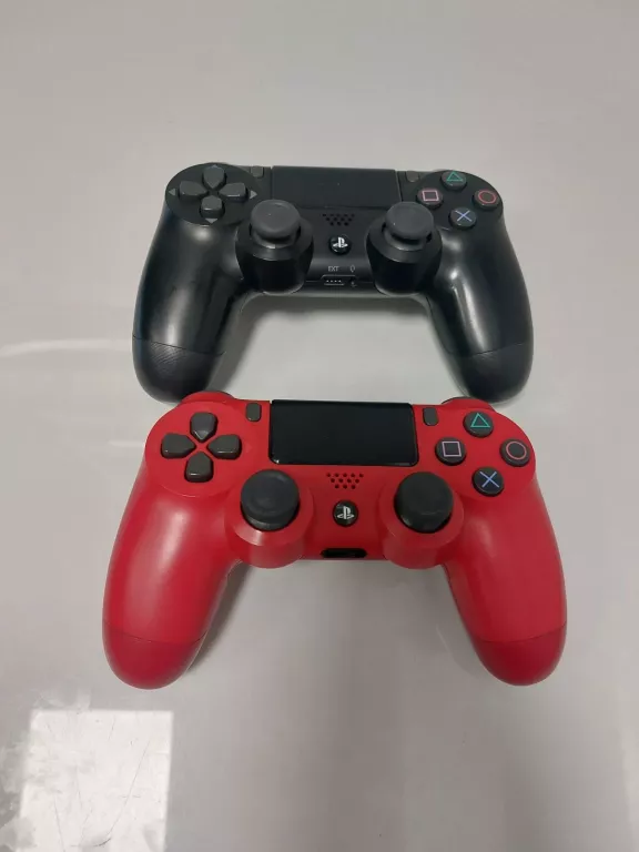 KONSOLA PS4 PRO 2 PAD+KABEL