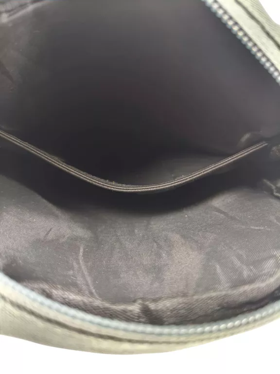 SASZETKA NERKA MĘSKA 4F NA RAMIĘ LISTONOSZKA REGULOWANY PASEK U059-43S