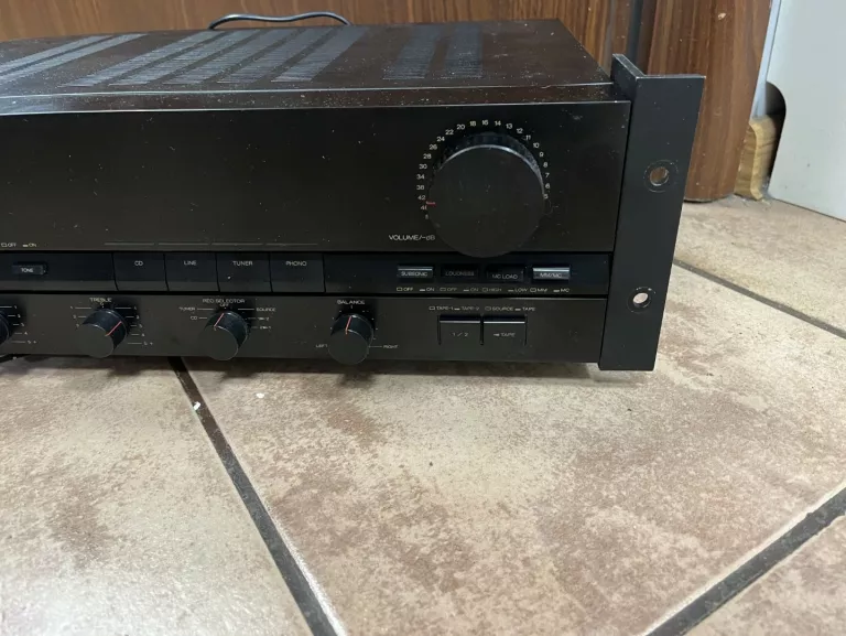 WZMACNIACZ SANSUI AU-X301