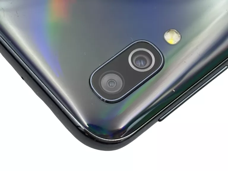 TELEFON SAMSUNG GALAXY A40 5,9" 4/64GB 3100MAH 16MPX