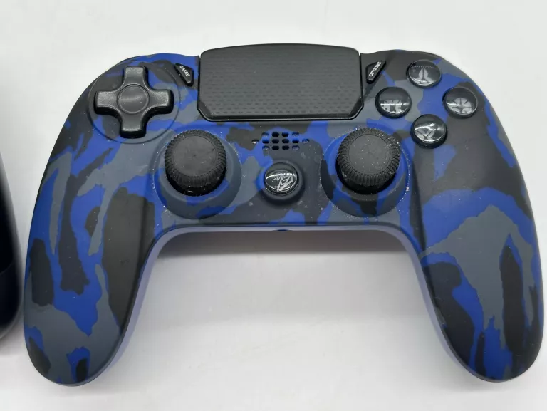 KONSOLA PS4 SLIM 1TB 2 PADY ZESTAW GIER