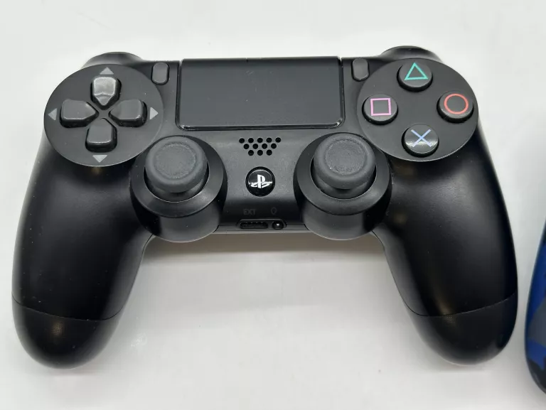 KONSOLA PS4 SLIM 1TB 2 PADY ZESTAW GIER