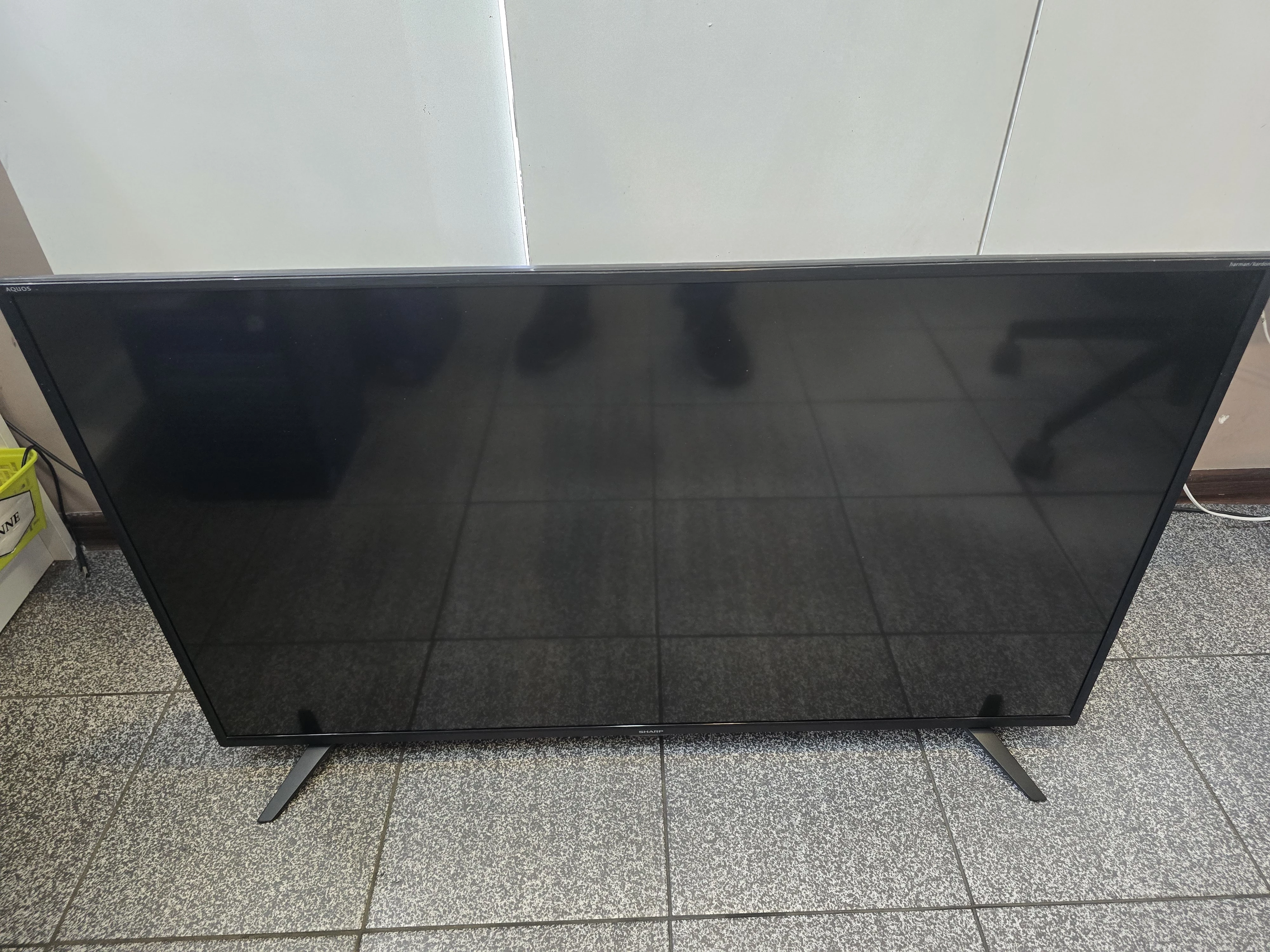 telewizor-sharp-43ui7552e-43-led-4k-opis-farbiarska-22e-mosina