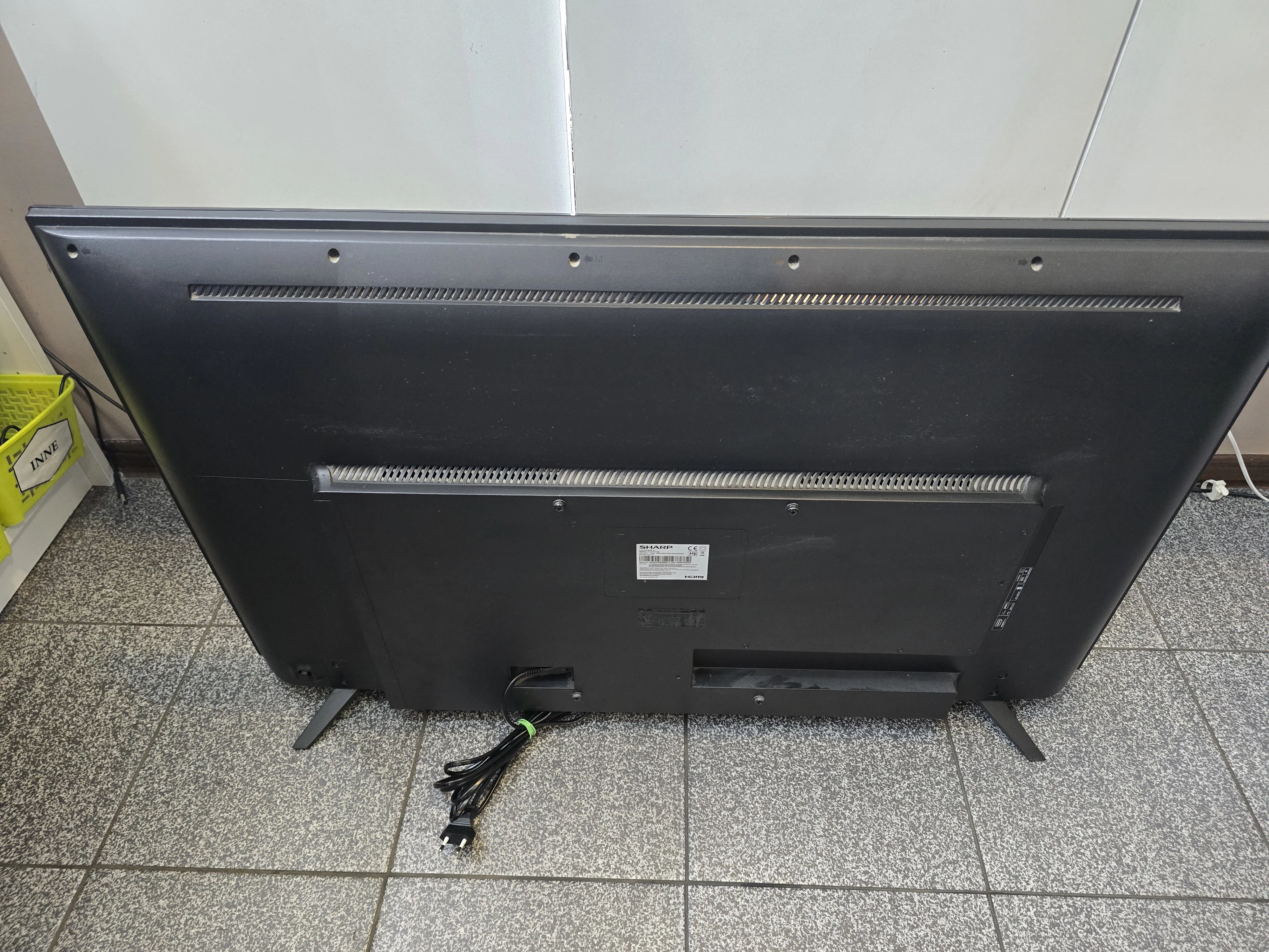 telewizor-sharp-43ui7552e-43-led-4k-opis-przekatna-ekranu-cale-43