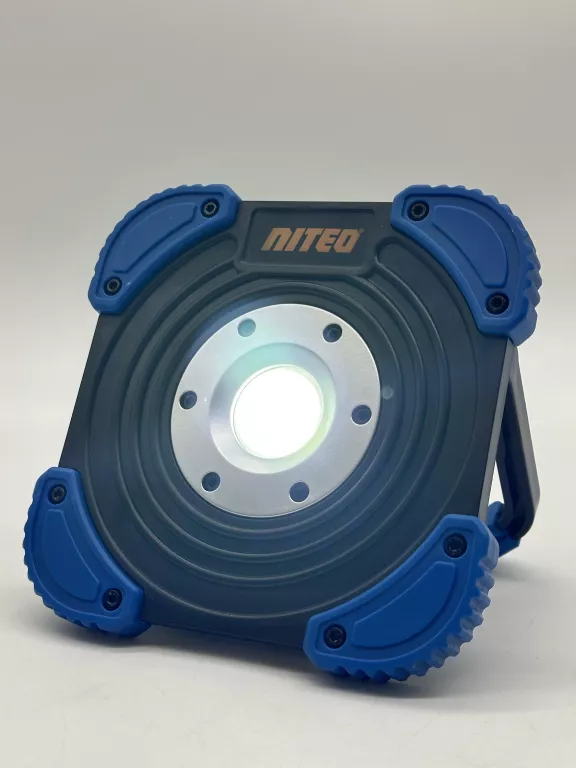 LAMPA WARSZTATOWA Z FUNKCJA POWERBANKU 800 LM NITEO