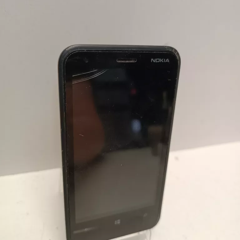TELEFON NOKIA LUMIA 620