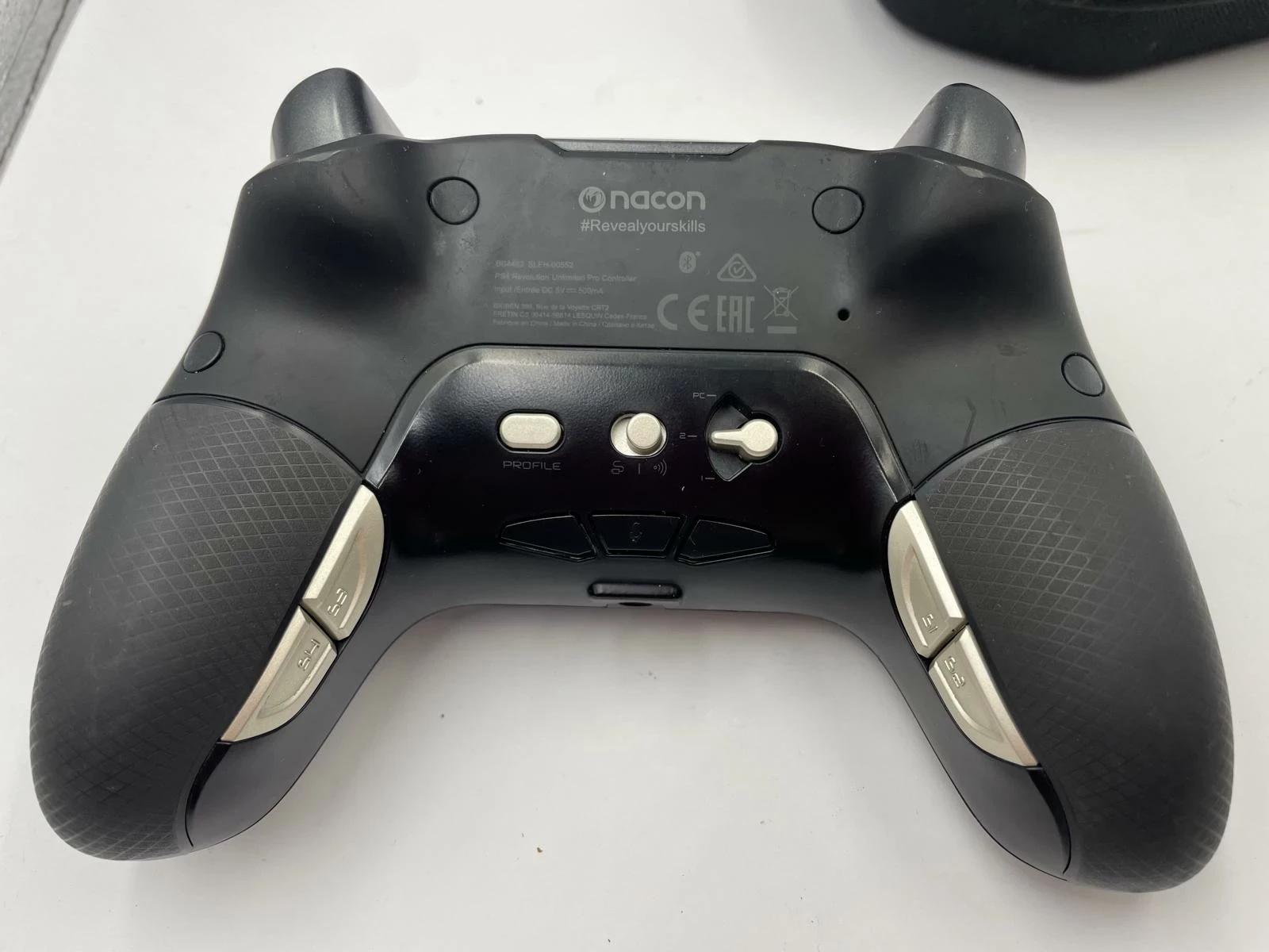 pad-nacon-revolution-unlimited-etui-stan-11323-2