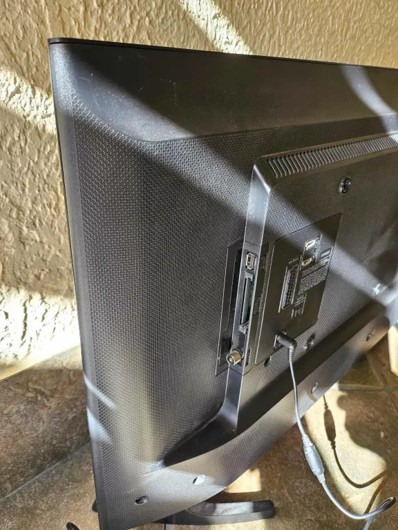TELEWIZOR SAMSUNG UE32J5000AW