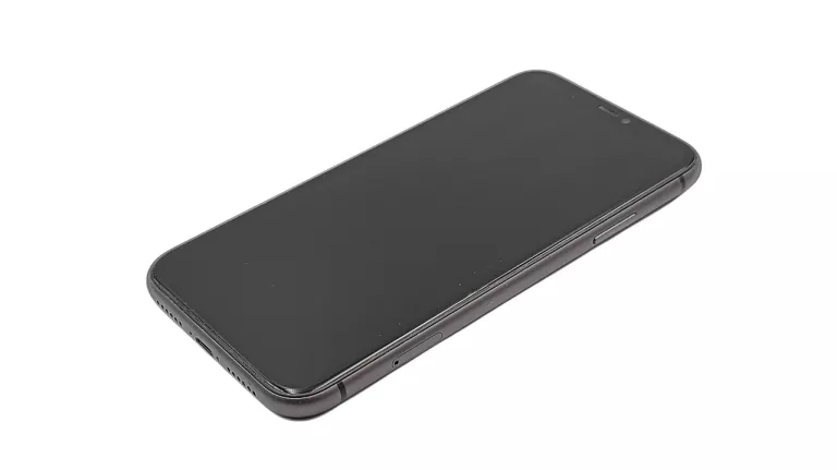 TELEFON APPLE IPHONE 11 64GB 6.1" BAT. 74% BLACK WOLNY RYNEK