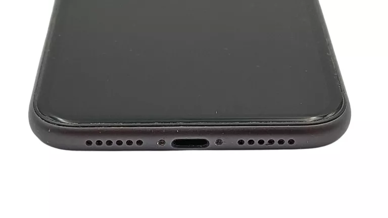 TELEFON APPLE IPHONE 11 64GB 6.1" BAT. 74% BLACK WOLNY RYNEK
