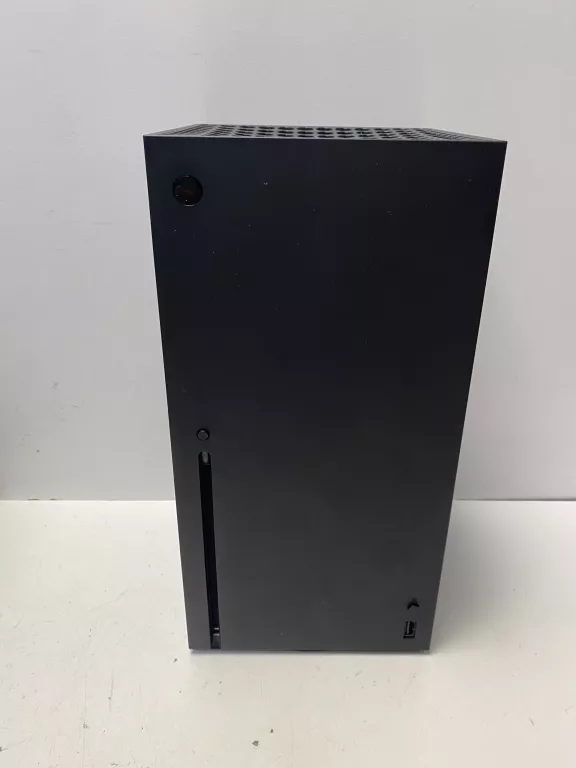 KONSOLA MICROSOFT XBOX SERIES X 1882 1TB