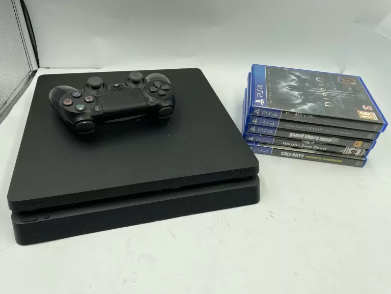 KONSOLA SONY PS4 CUH-2216A PAD, GRY, KABLE