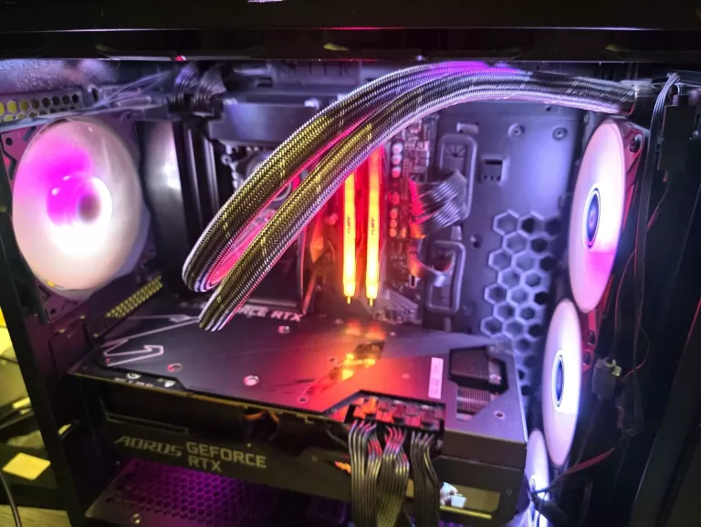 KOMPUTER STACJONARNY I7-13700K 32GB RAM GEFORCE RTX 3080 10GB DYSK 3TB