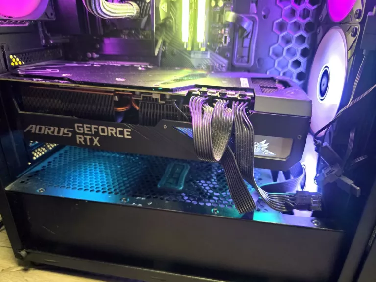 KOMPUTER STACJONARNY I7-13700K 32GB RAM GEFORCE RTX 3080 10GB DYSK 3TB