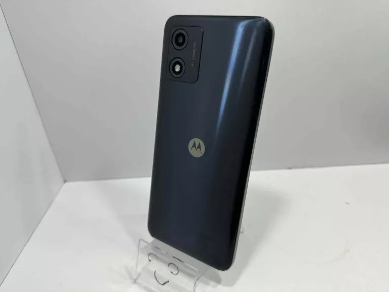 TELEFON MOTO E13
