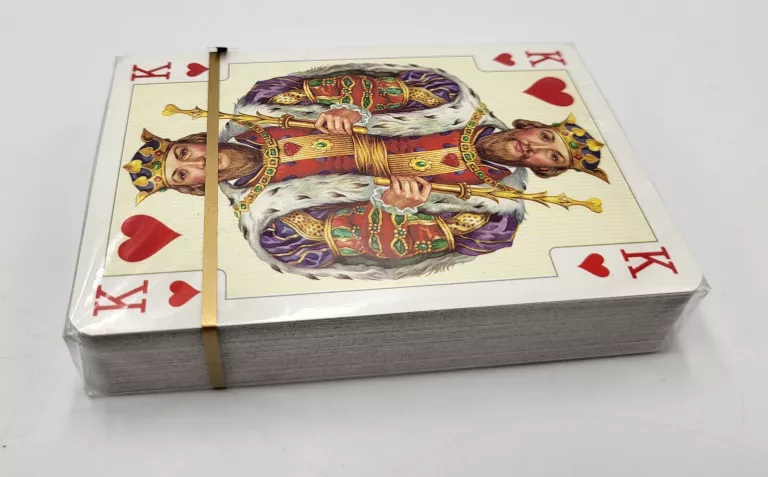 karty-lux-w-pudelku-z-ekoskory-piatnik-dwie-talie-nazwa-karty-lux-w-pudelku-z-ekoskory