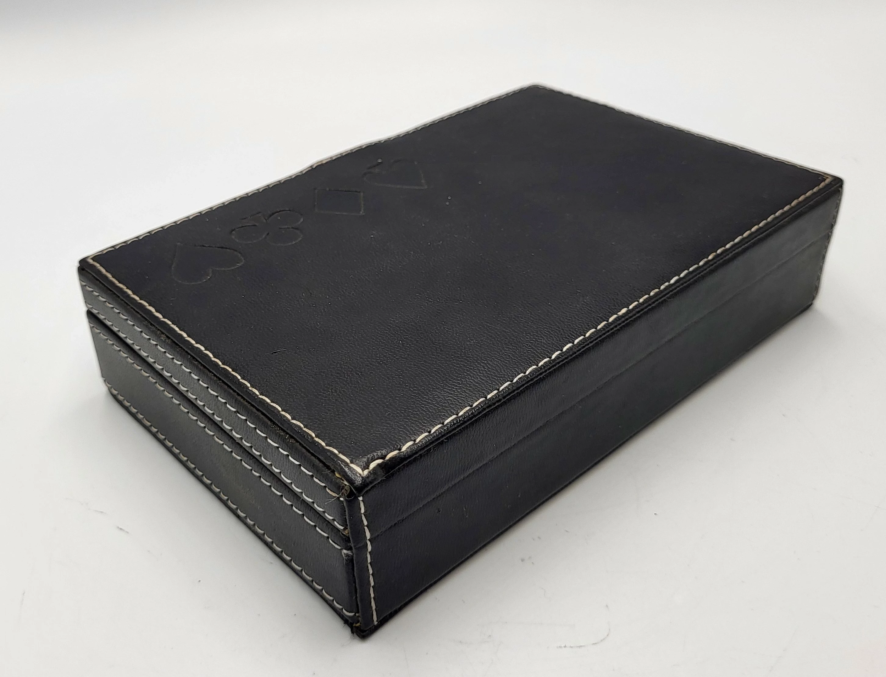 karty-lux-w-pudelku-z-ekoskory-piatnik-dwie-talie-typ-130491-1