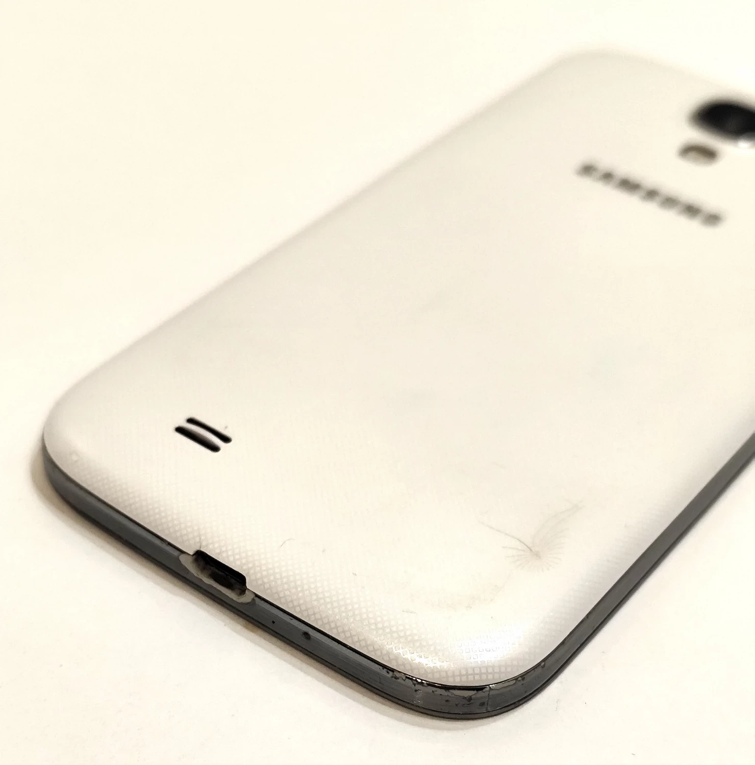 telefon-samsung-gt-i9505-s4-stan-11323-2