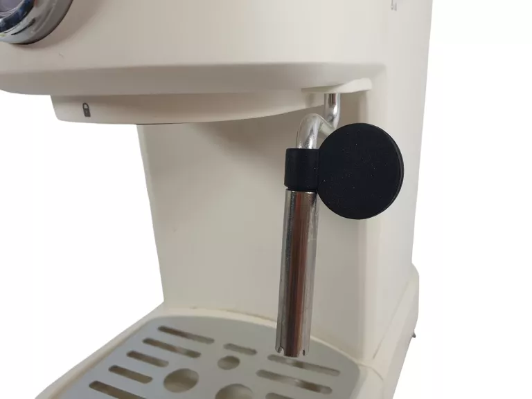 kolbowy-ekspres-cisnieniowy-silvercrest-bergner-retro-1100-w-bialy-model-bergner-retro