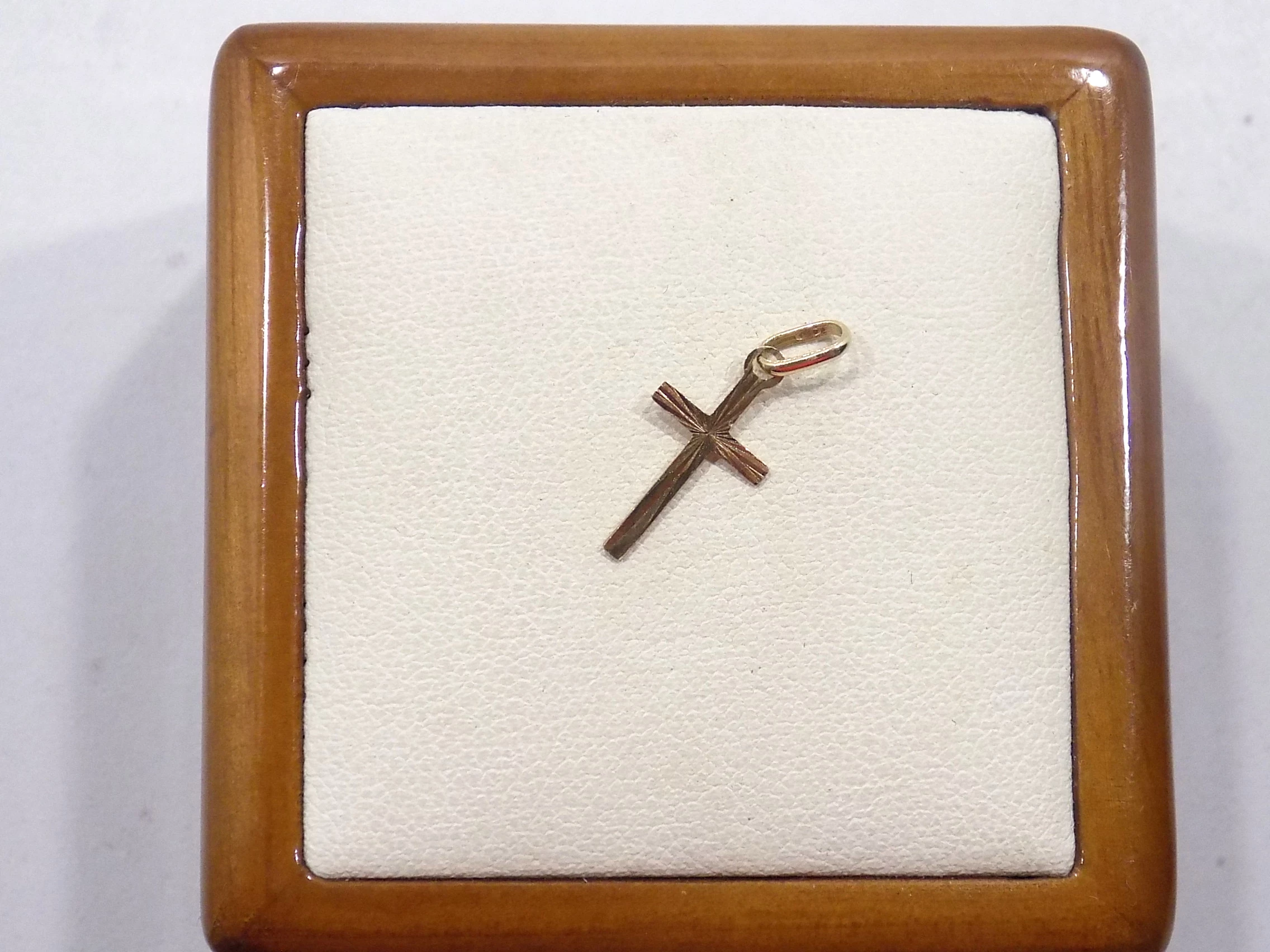 krzyzyk-zloty-waga-ok-027g-proba-585-typ-129254-1919016