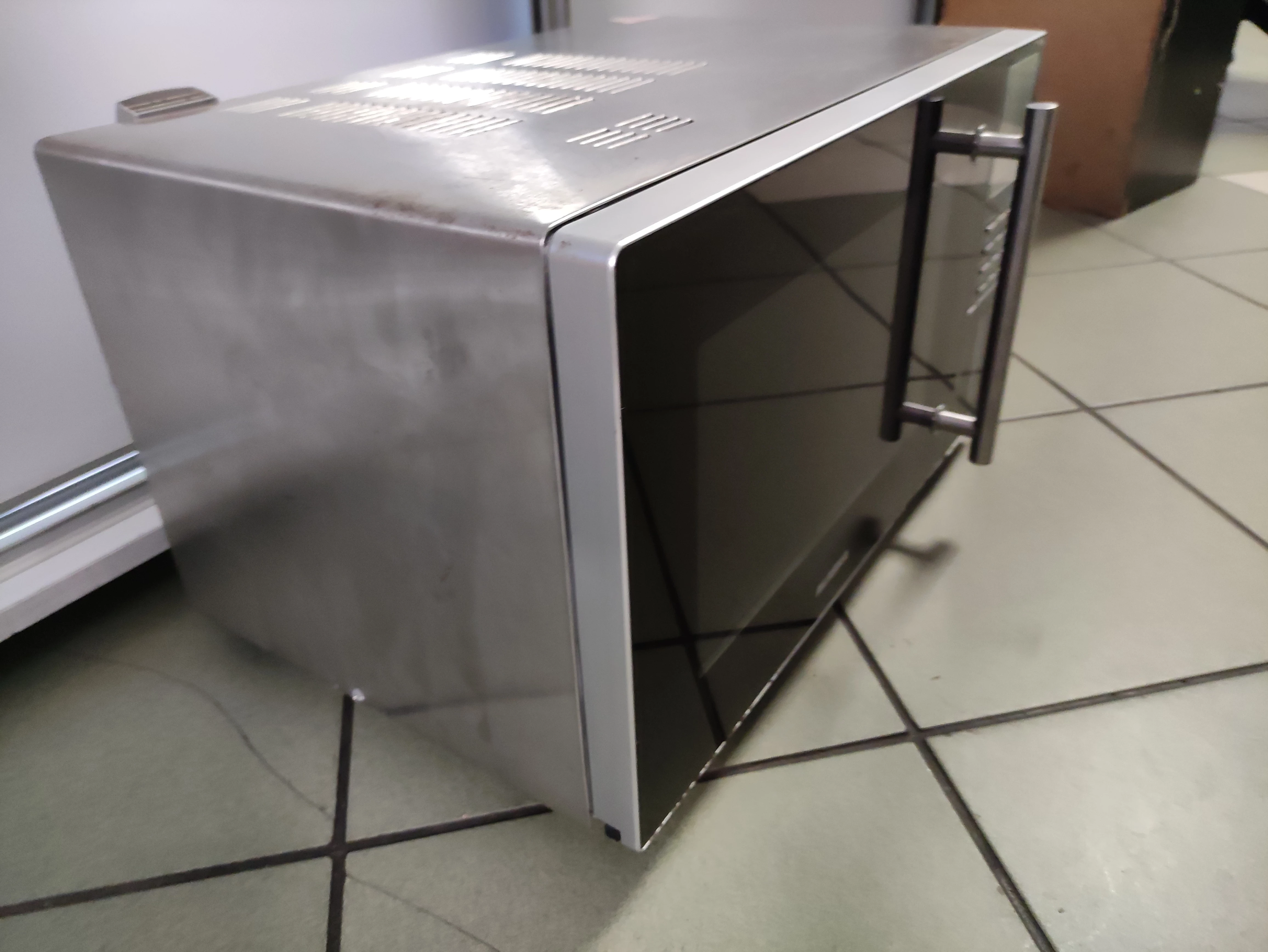 kuchenka-mikrofalowa-beztalrzowa-alaska-mwd3923gs-kolor-dominujacy-129357-8