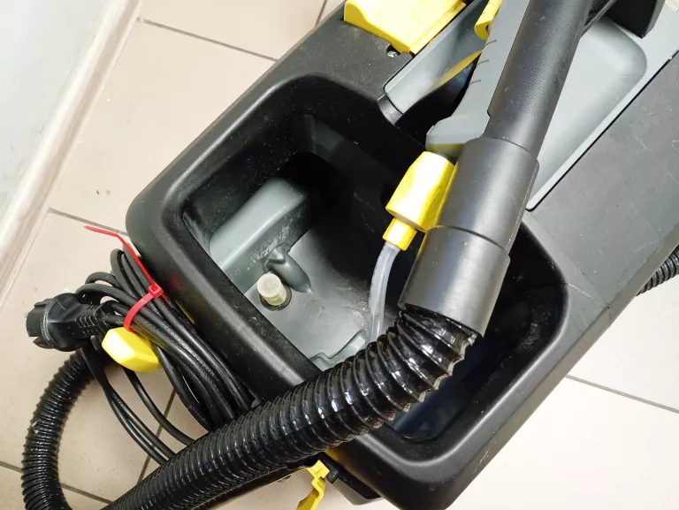 KARCHER PUZZI 10/1 (1250W, 10L) ODKURZACZ PIORĄCY