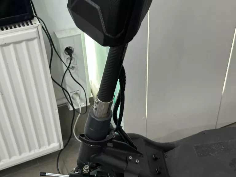 ELEKTRYCZNA HULAJNOGA NAMI BURN-E VIPER LITE 28AH ŁADOWARKA