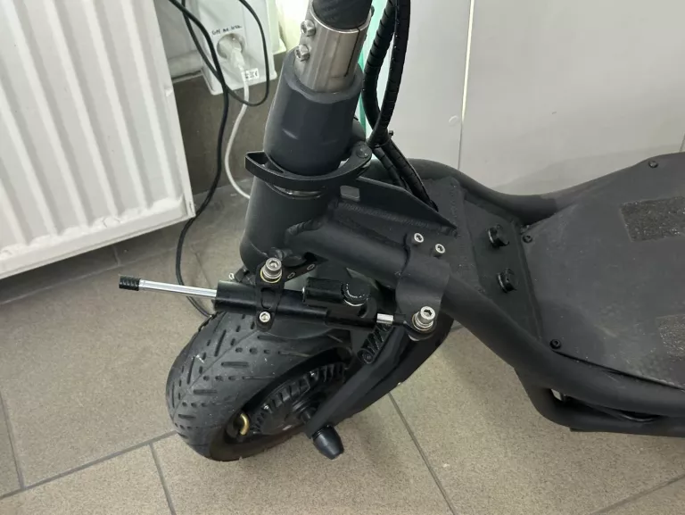 ELEKTRYCZNA HULAJNOGA NAMI BURN-E VIPER LITE 28AH ŁADOWARKA