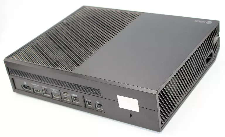 KONSOLA MICROSOFT XBOX ONE 500GB (1540) + 2 PADY CZARNA