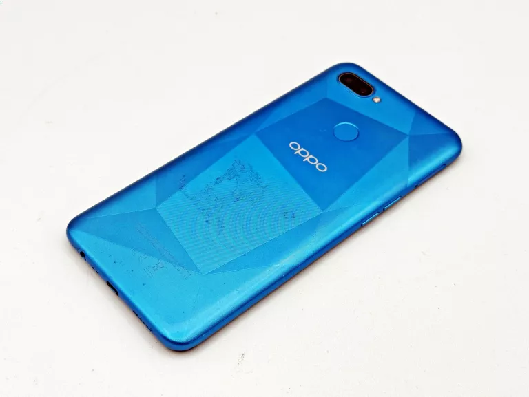 TELEFON OPPO A12 3 GB / 32 GB