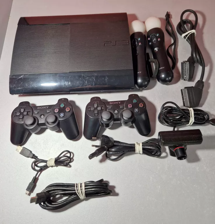 KONSOLA PS3 + 2PAD+ ZESTAW MOVE+ OKABL