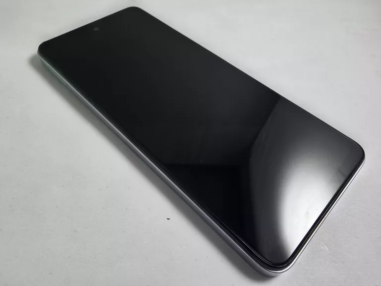 SMARTFON INFINIX SMART 8 3/64GB 6.6" 90HZ