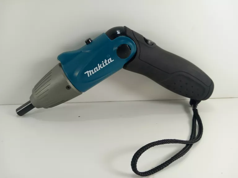MAKITA 6723DW WKRĘTAK AKUMULATOROWY Z AKCESORIAMI W WALIZCE