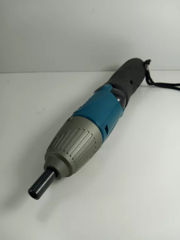 MAKITA 6723DW WKRĘTAK AKUMULATOROWY Z AKCESORIAMI W WALIZCE