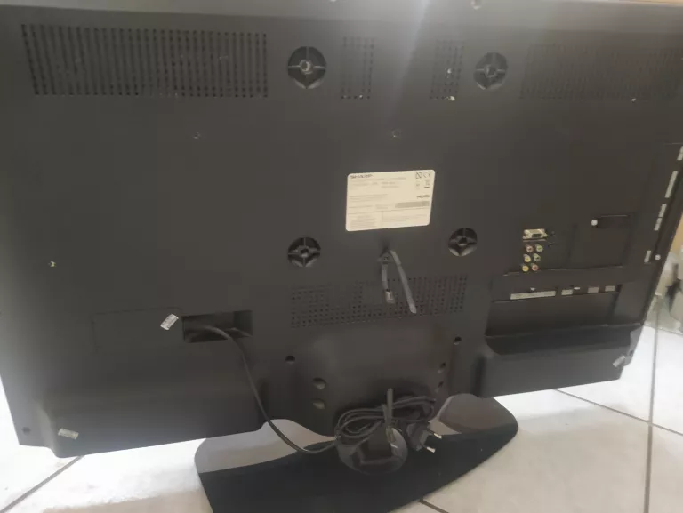 TELEWIZOR SHARP LC-39LE650V