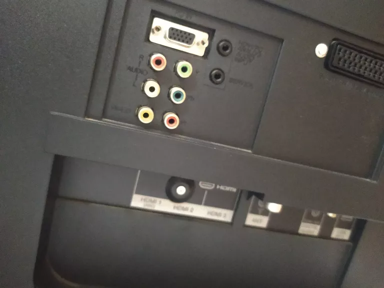 TELEWIZOR SHARP LC-39LE650V