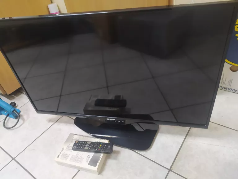 TELEWIZOR SHARP LC-39LE650V