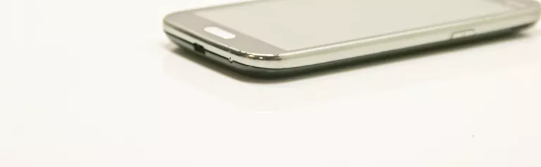 TELEFON SAMSUNG GT-I8552