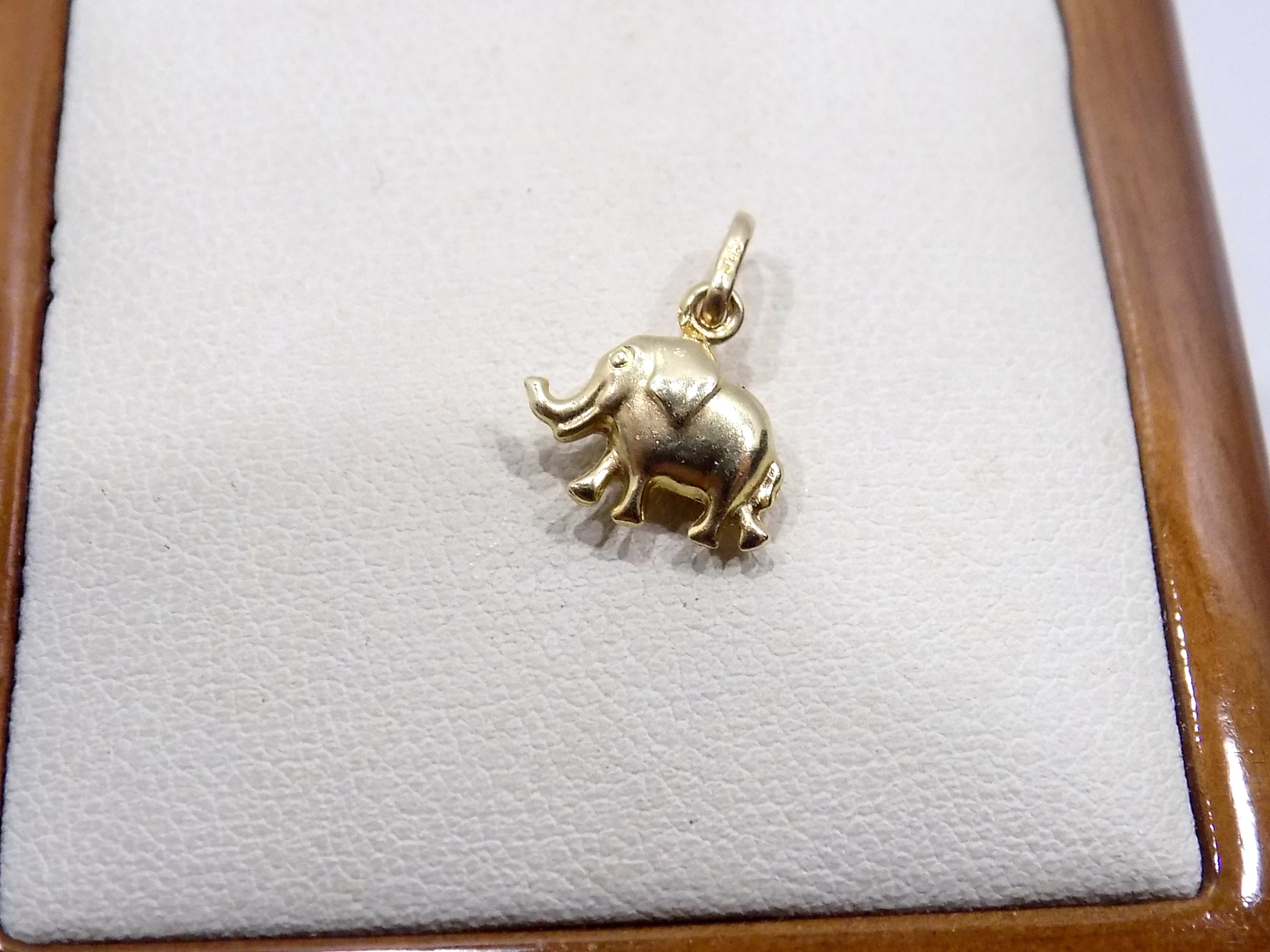 zlota-zawieszka-slonik-waga-ok-037g-proba-585-kod-producenta-456695