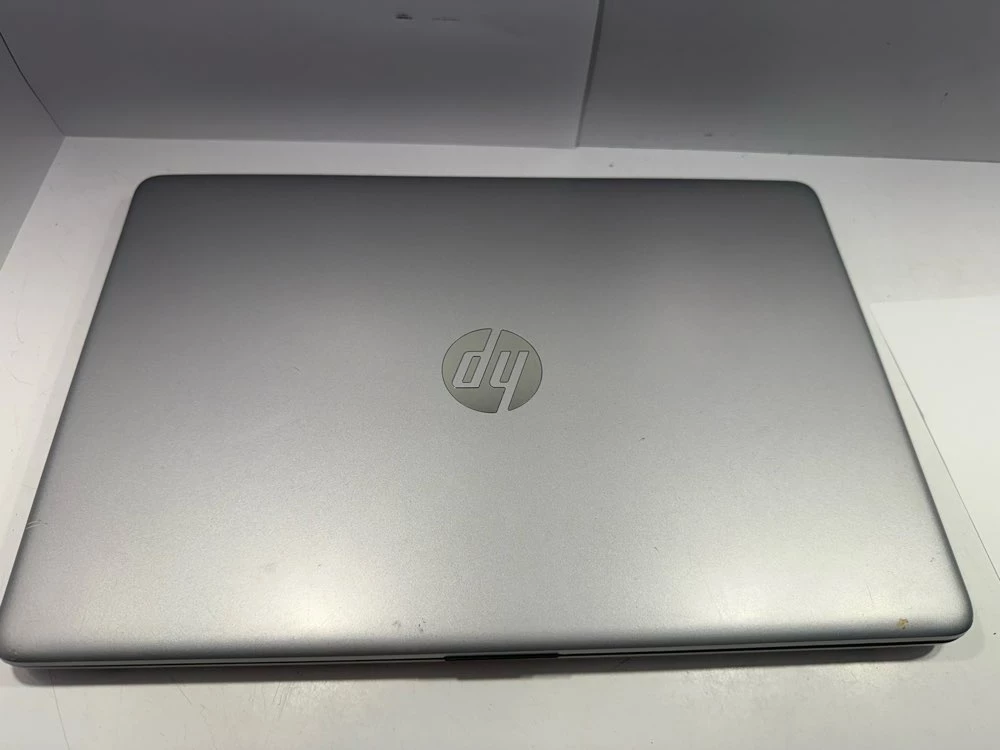 laptop-hp-notebook-250-g8-i38gb-karton-przekatna-ekranu-1560