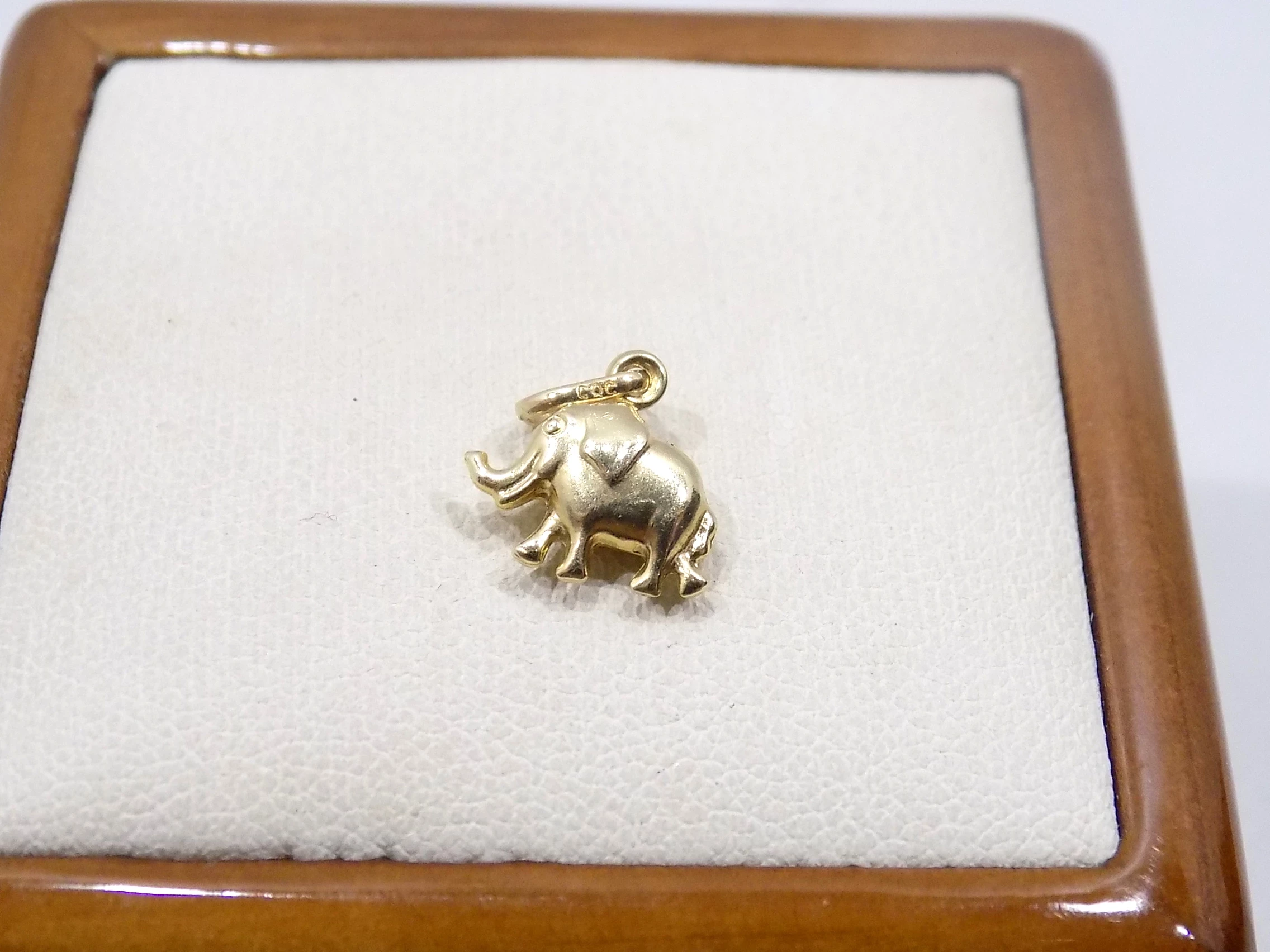 zlota-zawieszka-slonik-waga-ok-037g-proba-585-motyw-129129-8