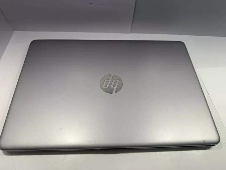 laptop-hp-notebook-250-g8-i38gb-karton-przekatna-ekranu-1560