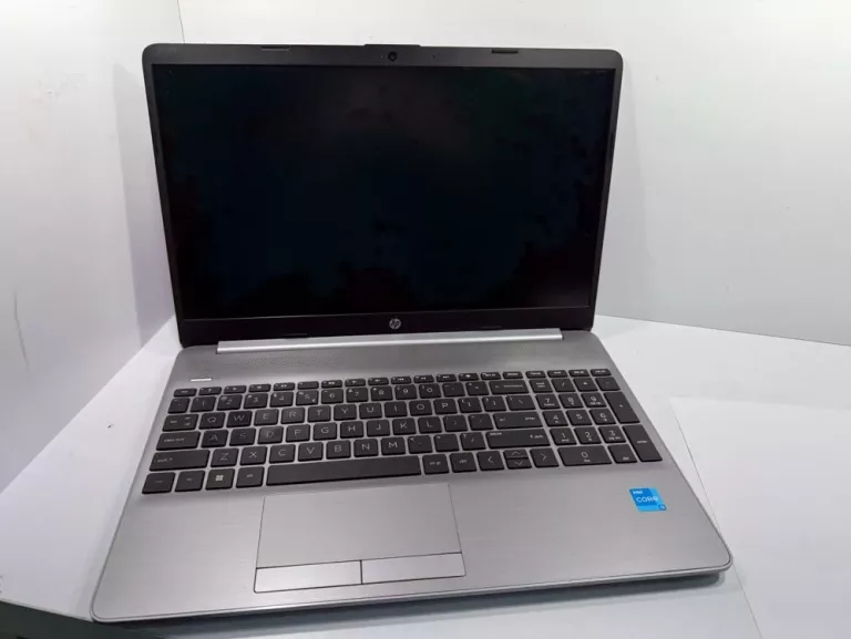 laptop-hp-notebook-250-g8-i38gb-karton-wojska-polskiego-112-swiecie