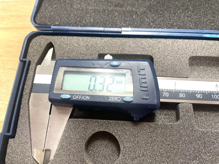 SUWMIARKA CYFROWA ELEKTRONICZNA 150MM CDH LIMIT