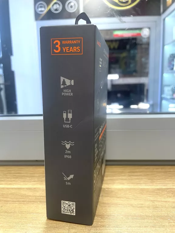 LATARKA LED KOMPAKTOWA PRZENOŚNA WYSOKA MOC MOCNA 20W 4000LM IP68 VIDEX