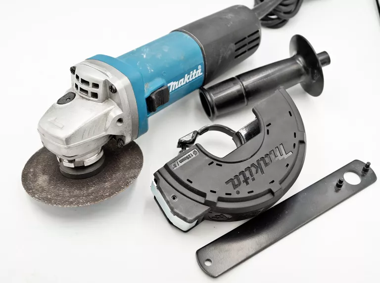SZLIFIERKA MAKITA 9558HNR W PUDEŁKU / DOBRY STAN